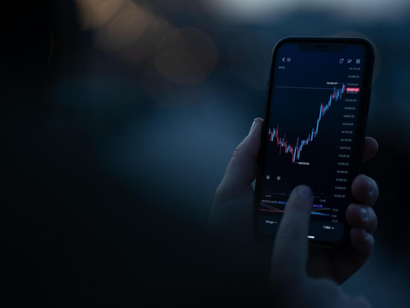 Can I Use MetaTrader 5 On My Phone?